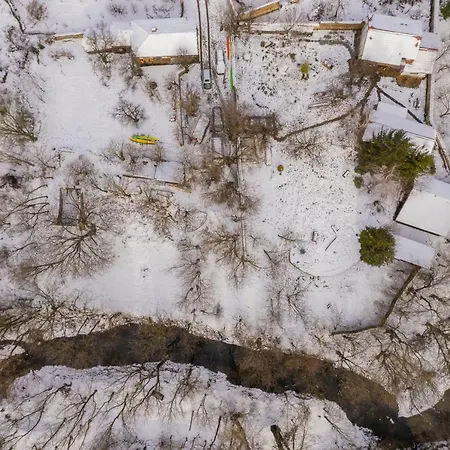 Casă la țară Adventure Camp *