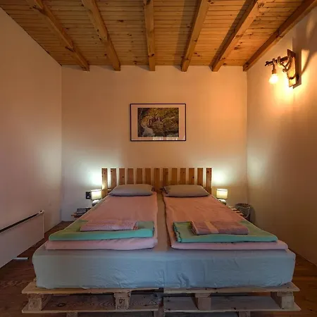 Hétvégi ház Adventure Camp Emen