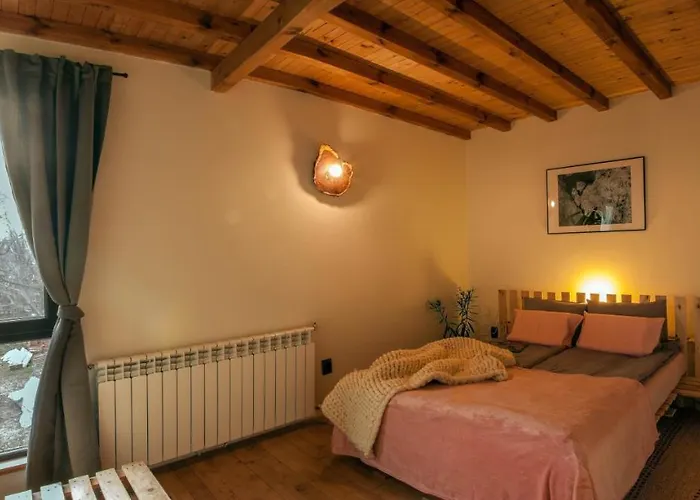 Adventure Camp Kır Evi Emen