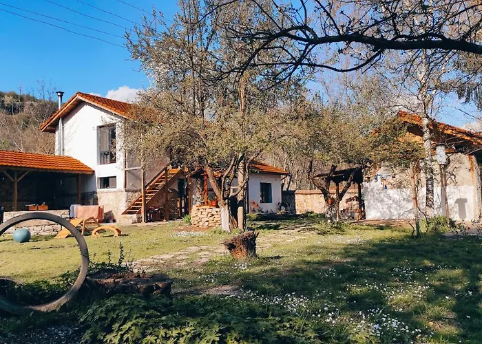 Adventure Camp Kır Evi Emen